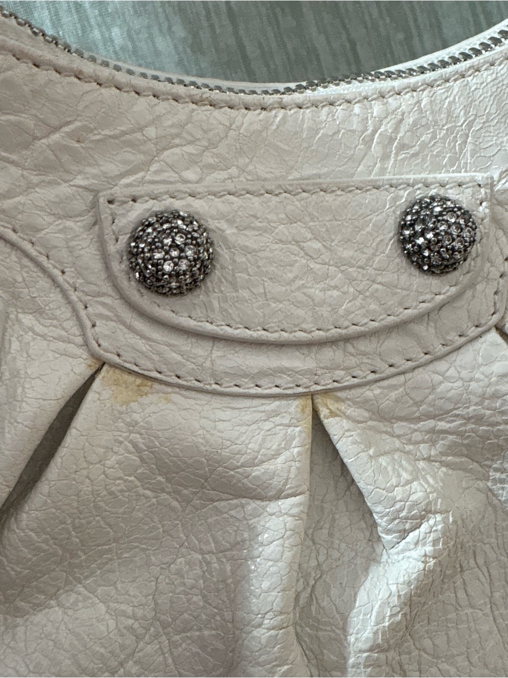 Balenciaga white le cagole Leather Crescent with rhinestone hardware - Picture 6 of 9